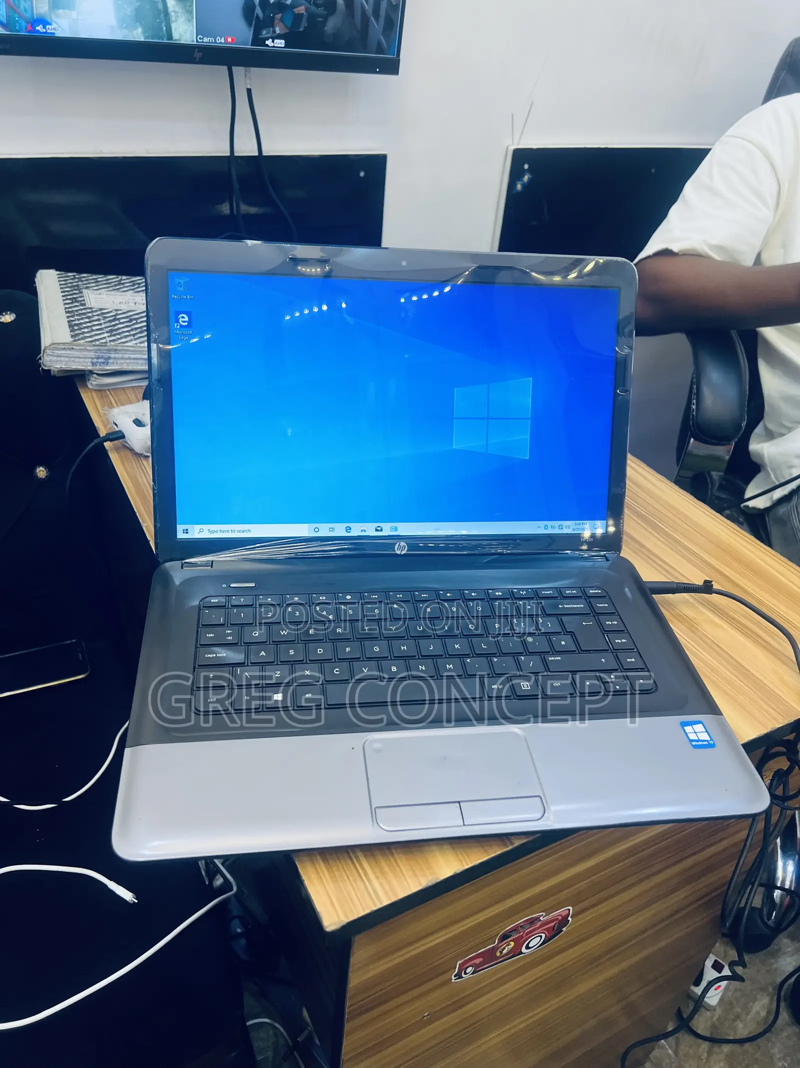 Laptop HP 255 6GB AMD HDD 250GB