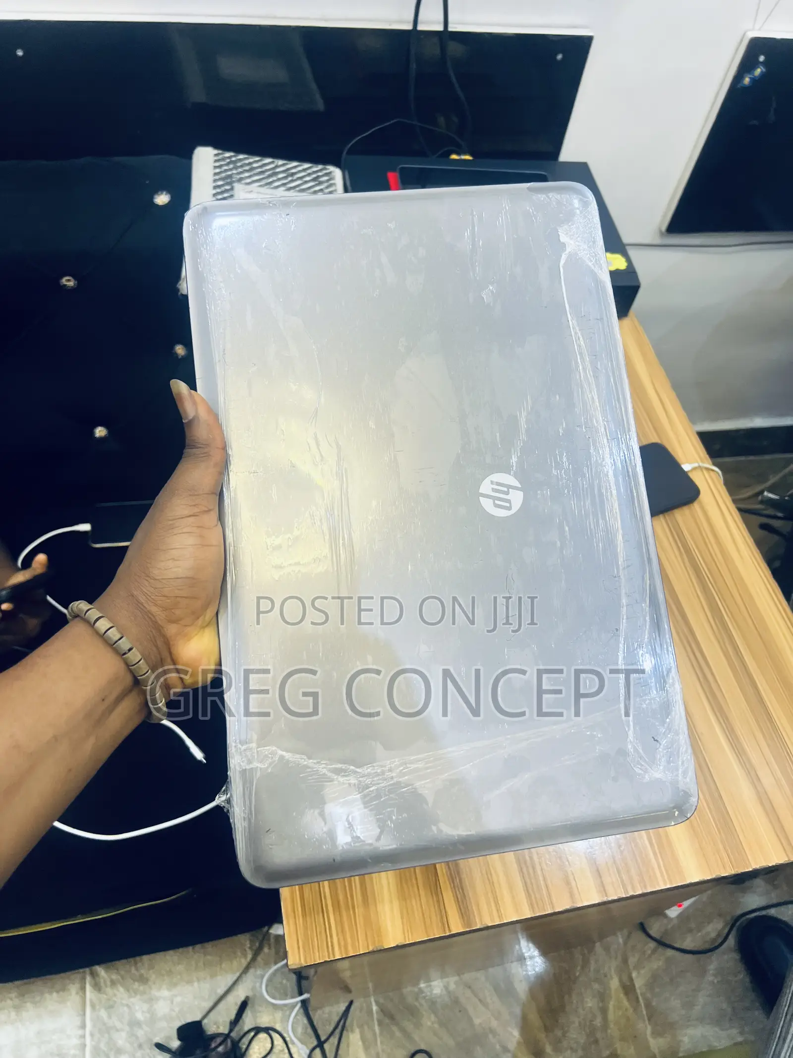 Laptop HP 255 6GB AMD HDD 250GB