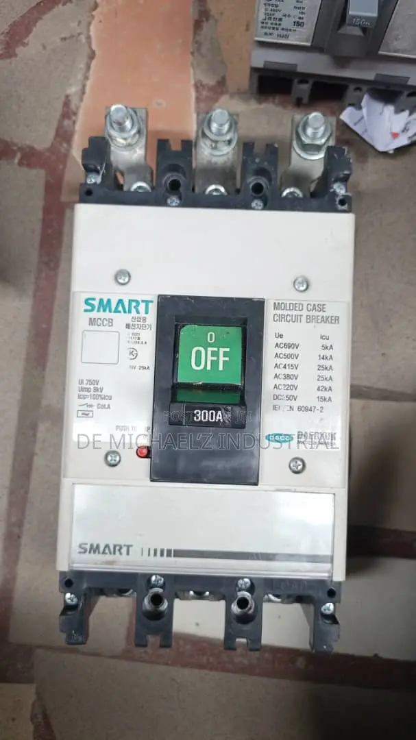 300a Ac/Dc McCb Breaker 3pole