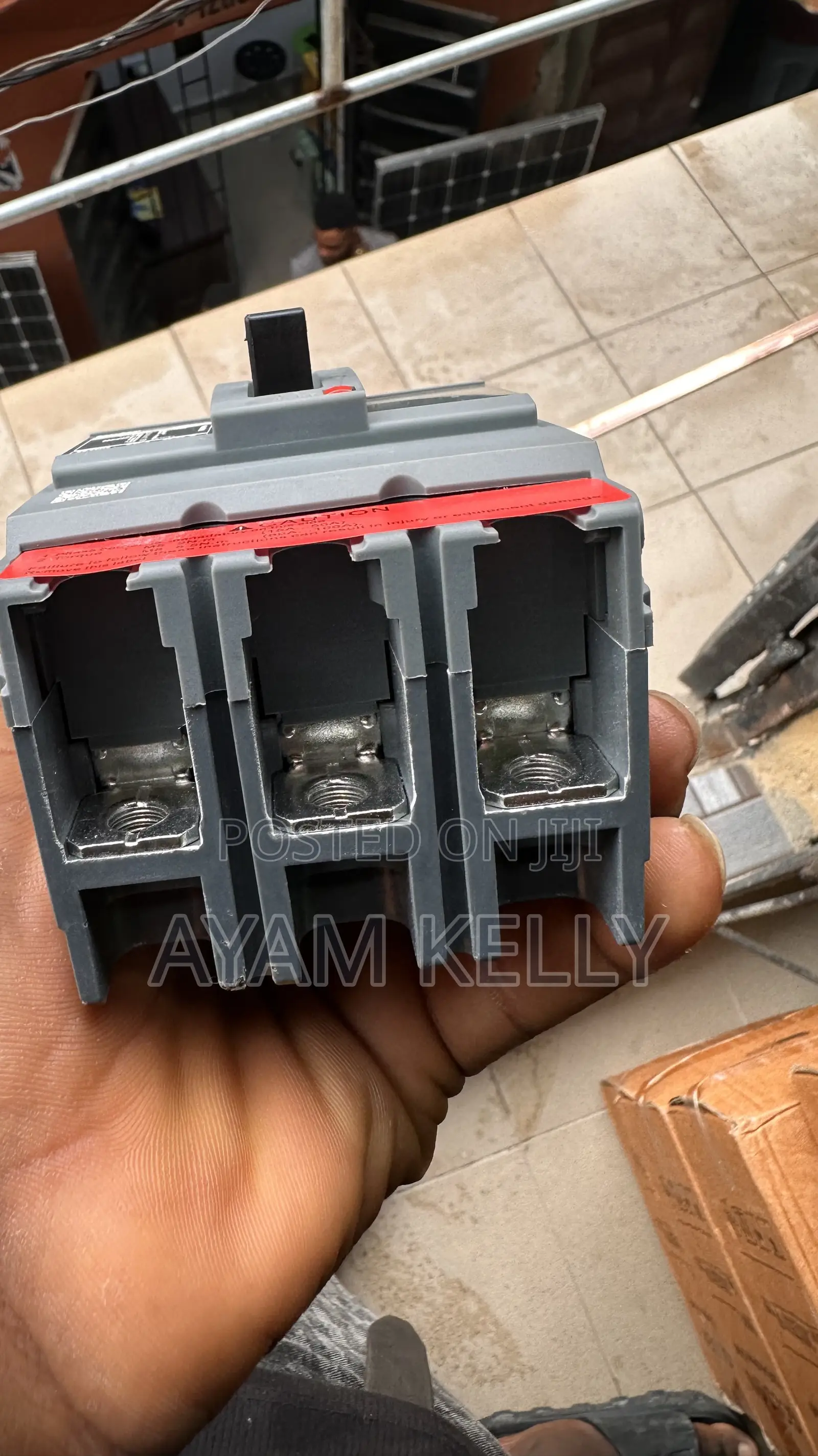 Schneider 3pole 100amps McCb Breaker