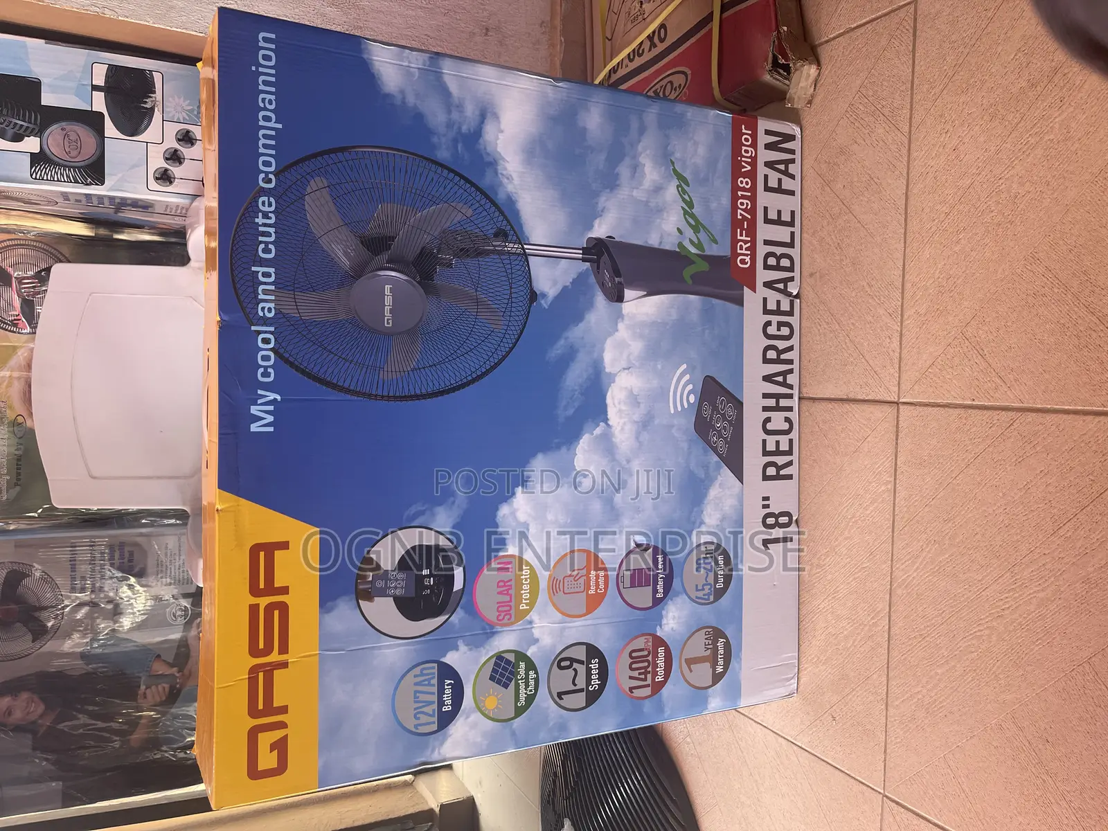Qasa Quality 18” Rechargeable Fan