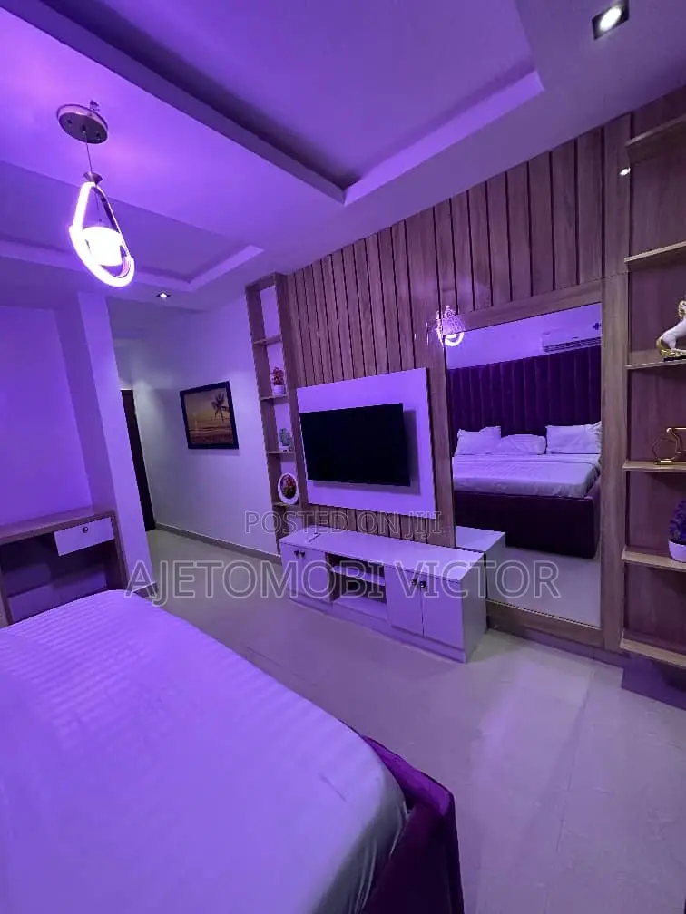 Waterfront Luxury 3bedroom