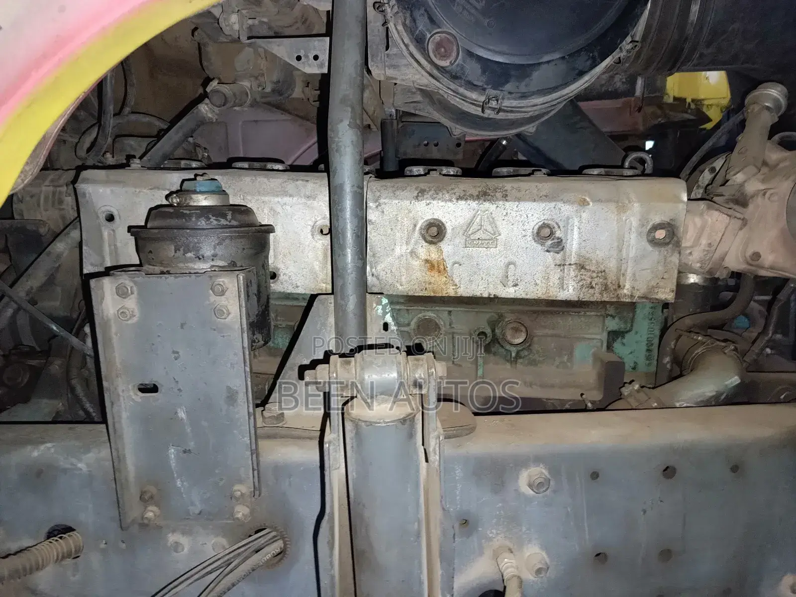 10 Tyres Howo Truck