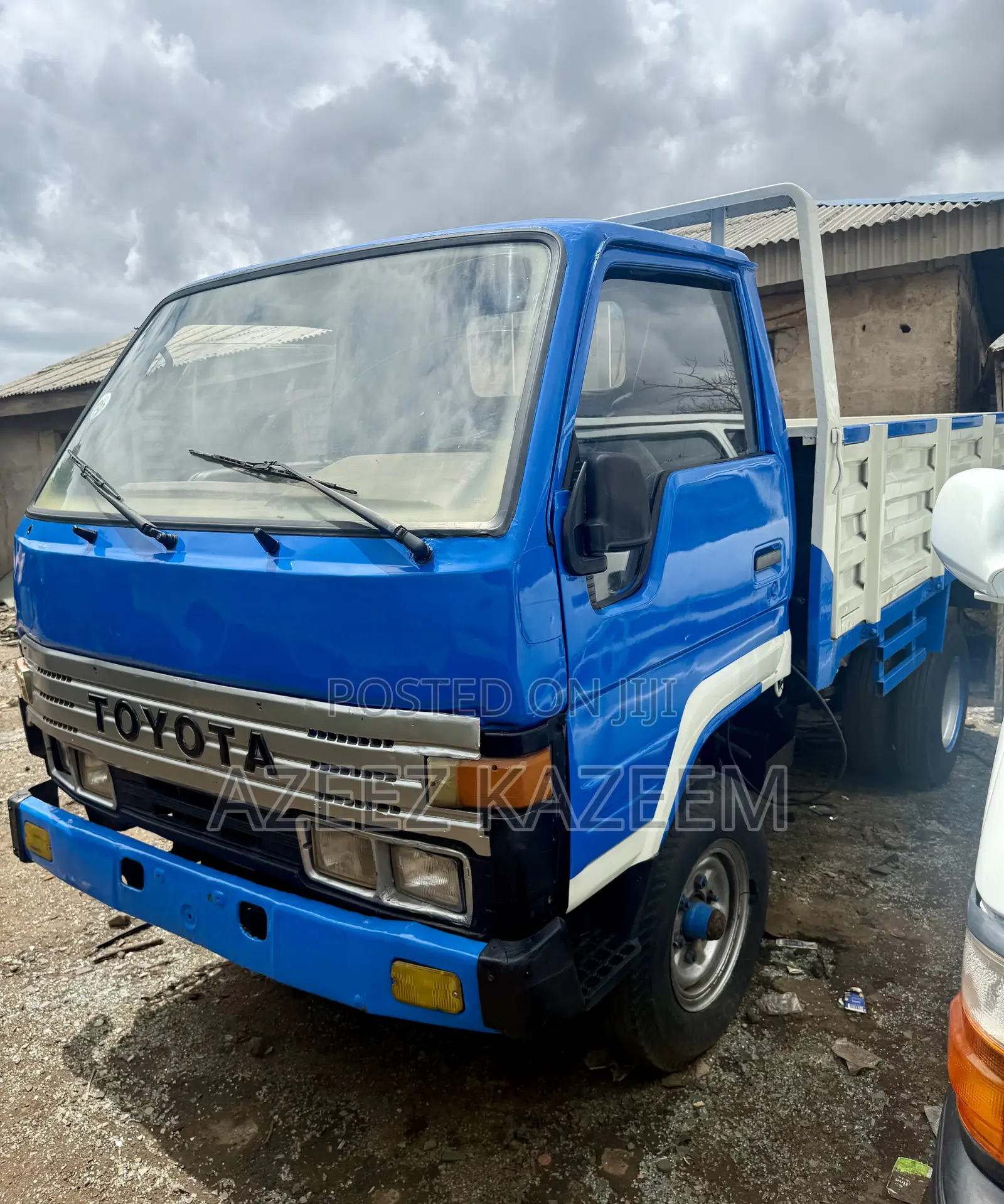 Toyota Dyna 200 Six Tyres 4.5tonnage Capacity