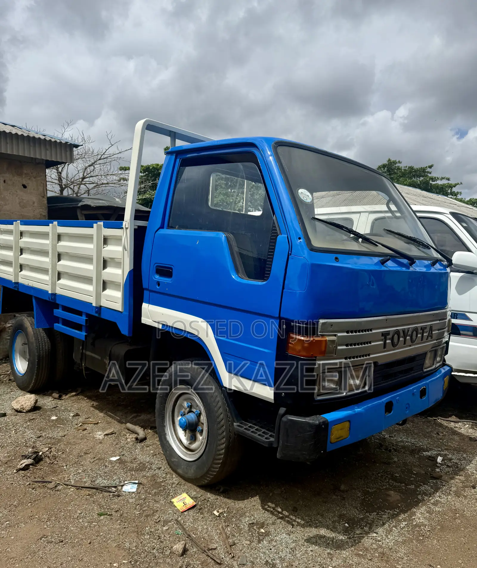 Toyota Dyna 200 Six Tyres 4.5tonnage Capacity
