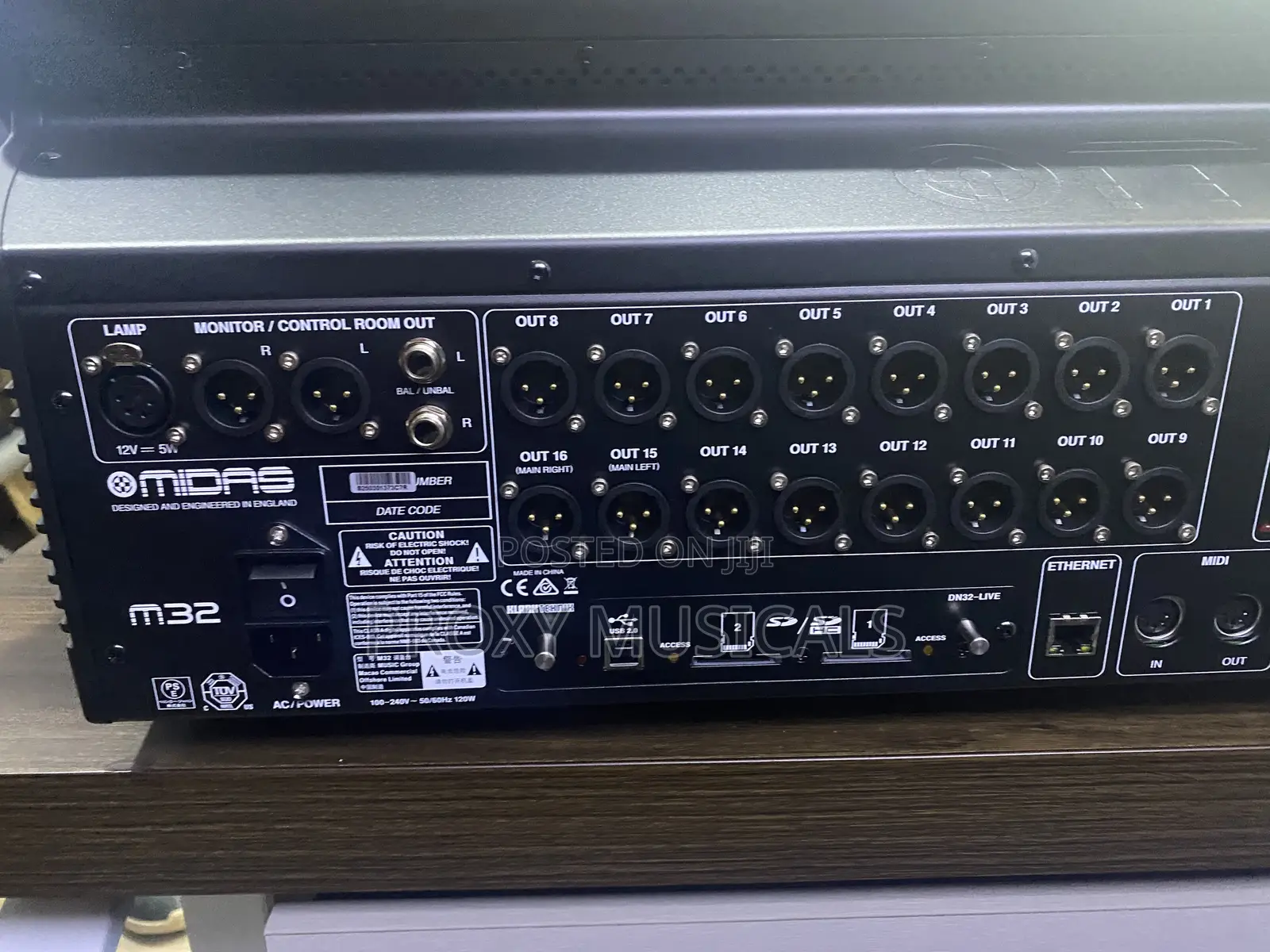 M32 Midas Digital Console for Live and Studio With 40-Inputs