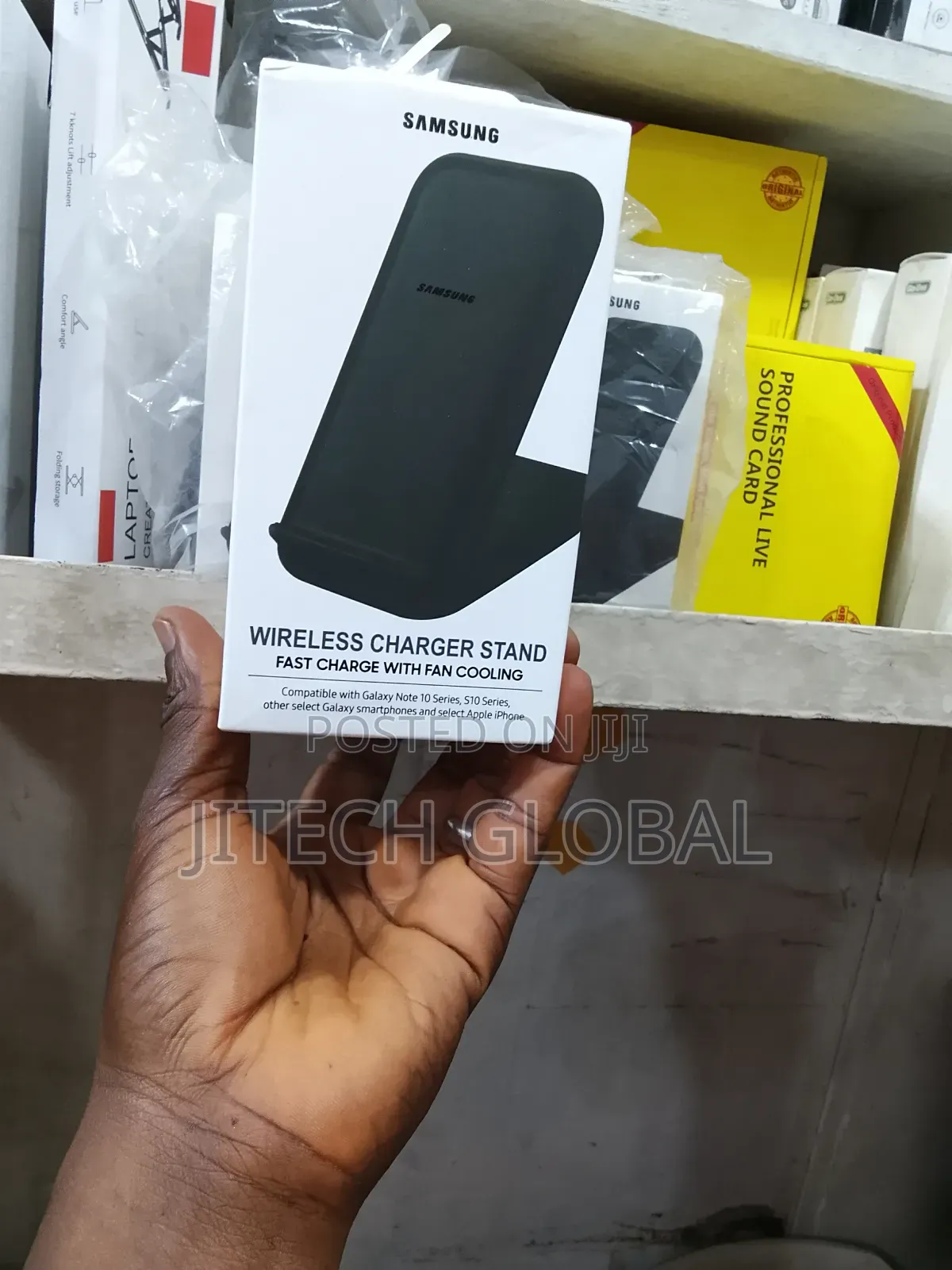 Samsung Fast Wireless Charger With Cooling Fan 15w