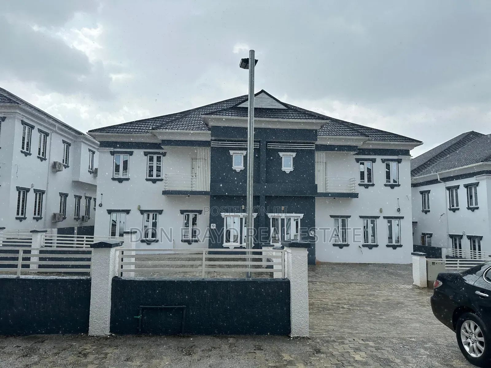 4bdrm Duplex in Bashorun Apampa, Jericho for sale