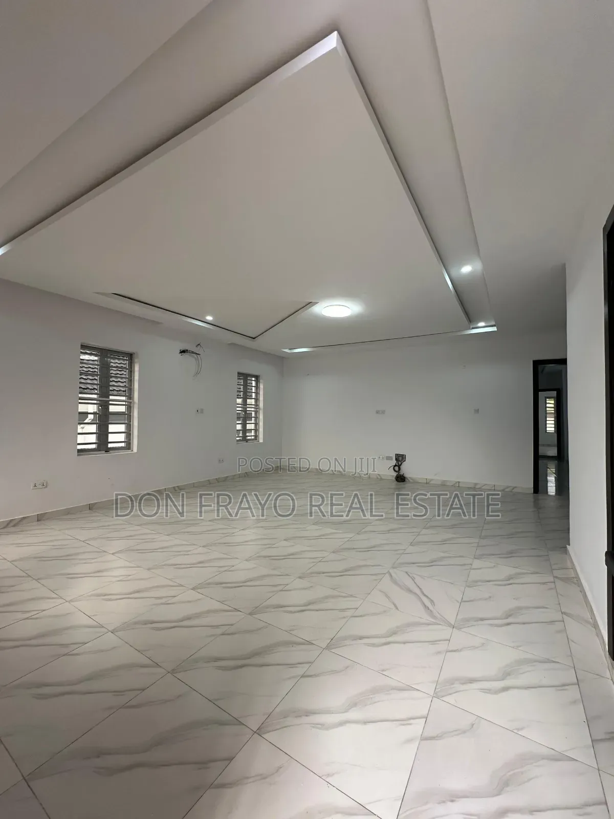 4bdrm Duplex in Bashorun Apampa, Jericho for sale