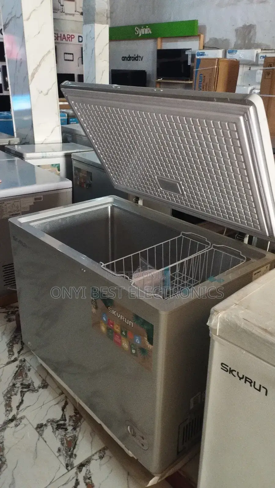 Skyrun 300-Litres Chest Freezer (Bd-300hnw) -Grey