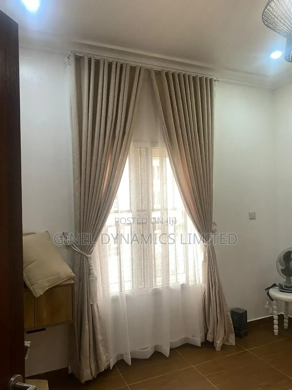 Smooth Sliding Curtain
