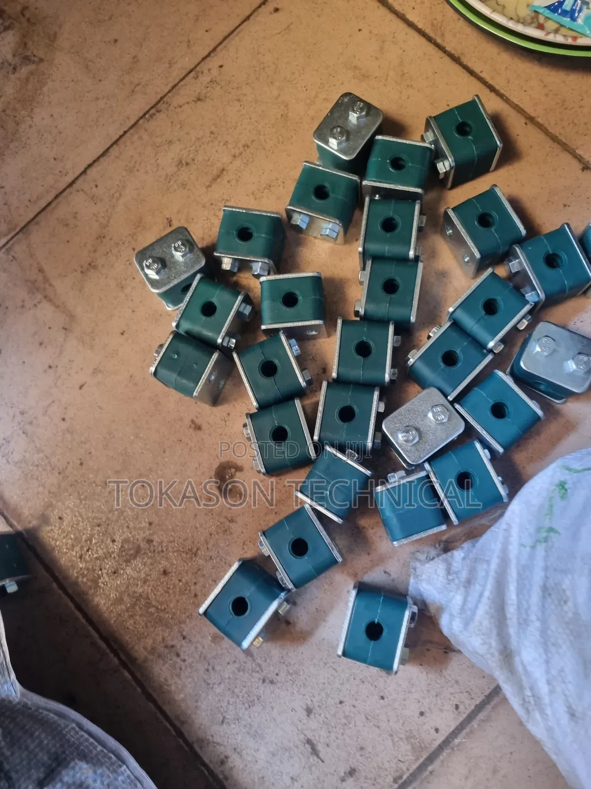 Stauff Uk 25mm Hydraulic Pipe Clamps.