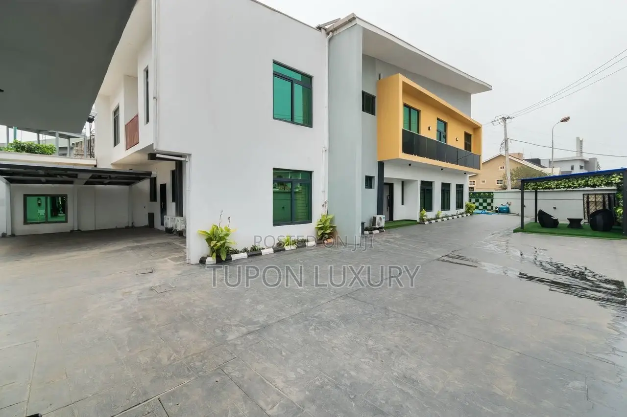 Luxury 4bedroom Self Compound With Private Pool, Ps5, Piano