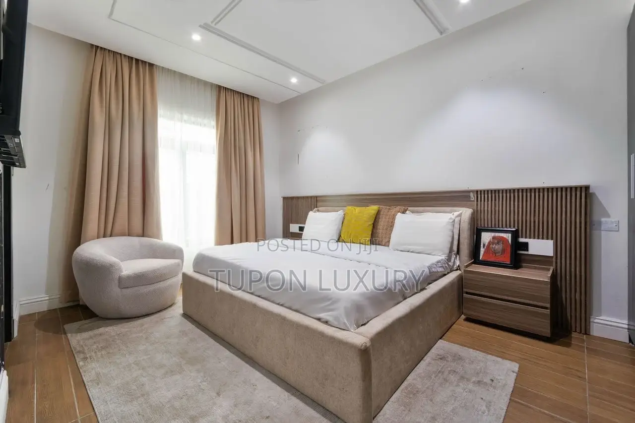 Luxury 4bedroom Self Compound With Private Pool, Ps5, Piano
