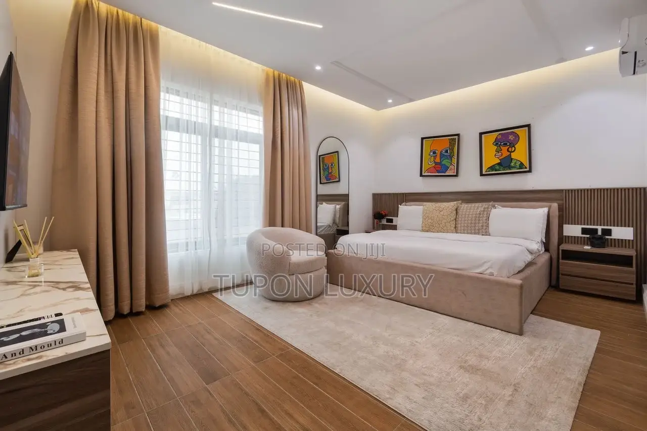 Luxury 4bedroom Self Compound With Private Pool, Ps5, Piano