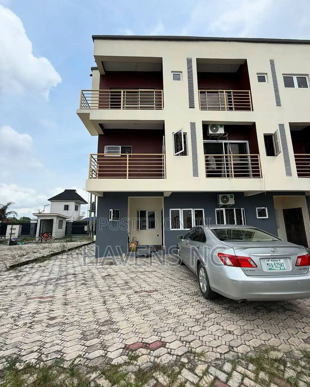Furnished 4bdrm Duplex in Eliozu for sale