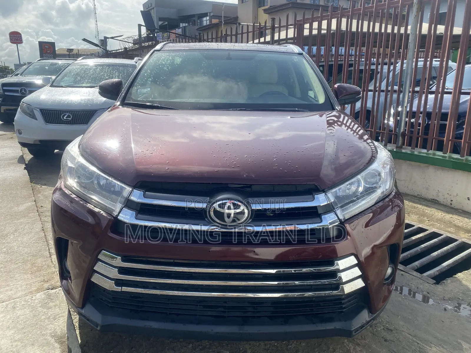 Toyota Highlander XLE 4dr SUV (3.5L 6cyl 6A) 2015 Red