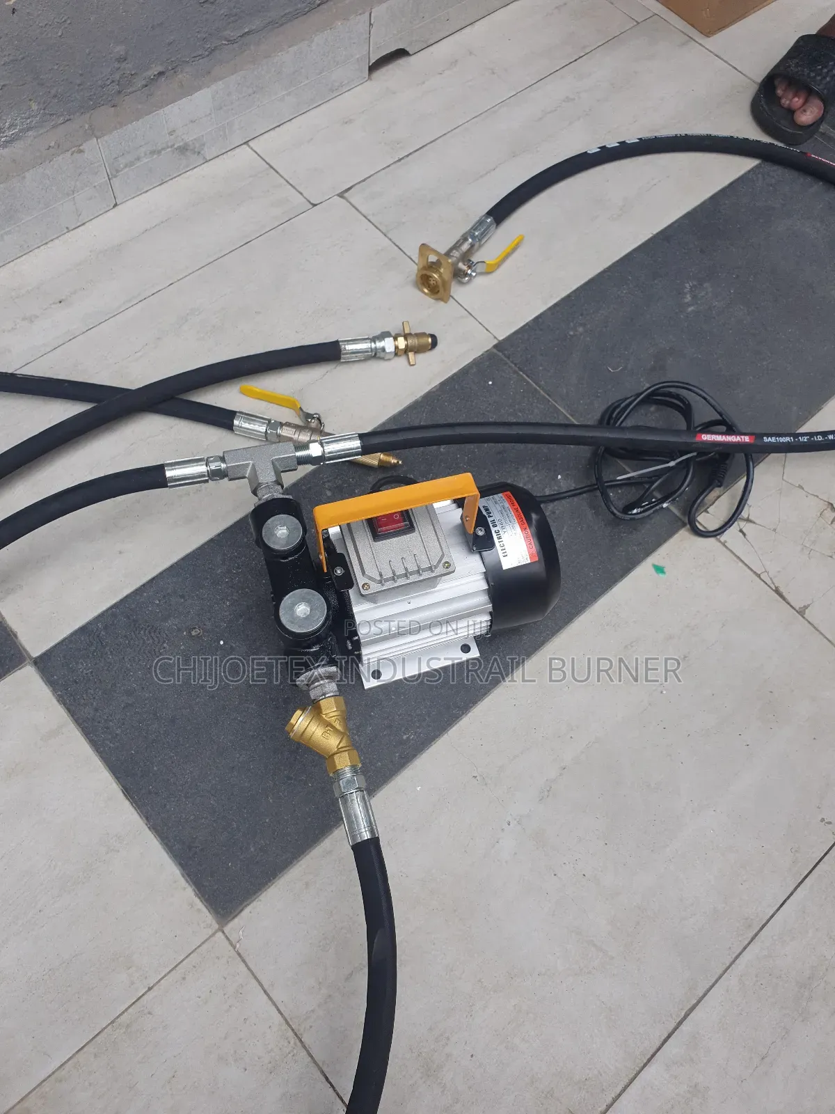 Complete Gas Pump With Accessories Cylinder to Cylinder