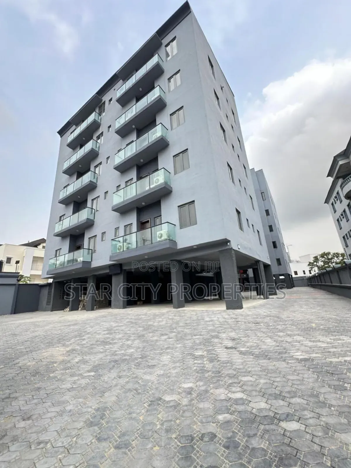 3bdrm Apartment in Ikoyi Lagos for rent