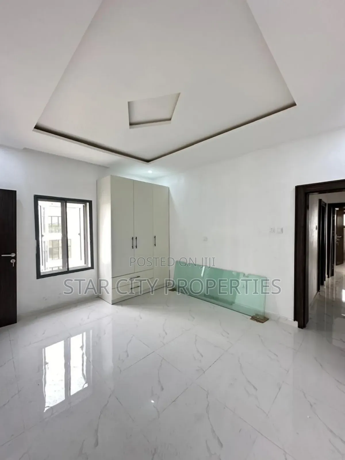 3bdrm Apartment in Ikoyi Lagos for rent