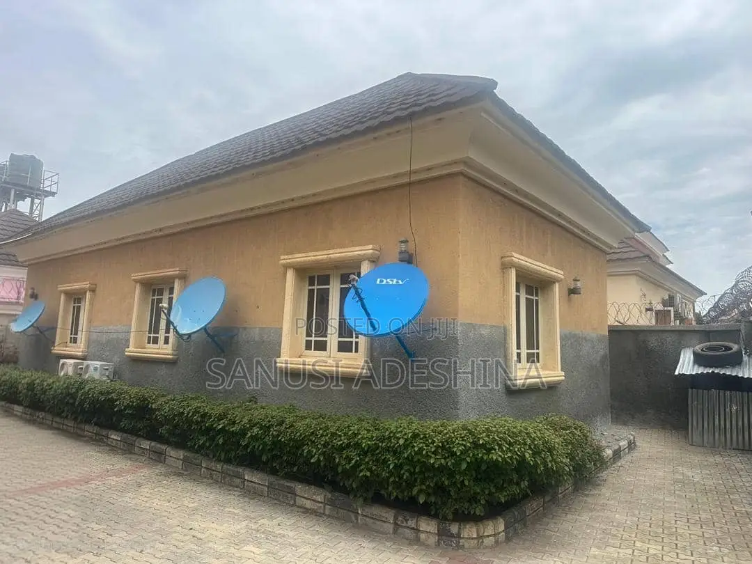 5bdrm Duplex in Gwarimpa, Gwarinpa for sale