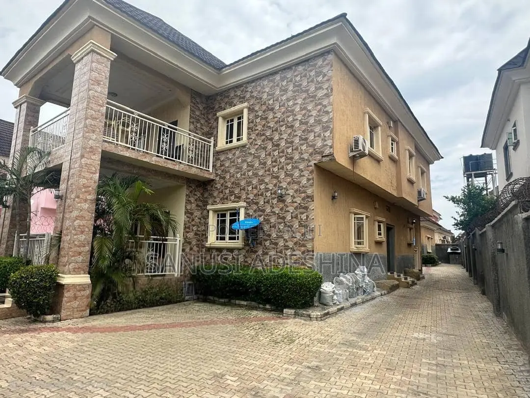 5bdrm Duplex in Gwarimpa, Gwarinpa for sale