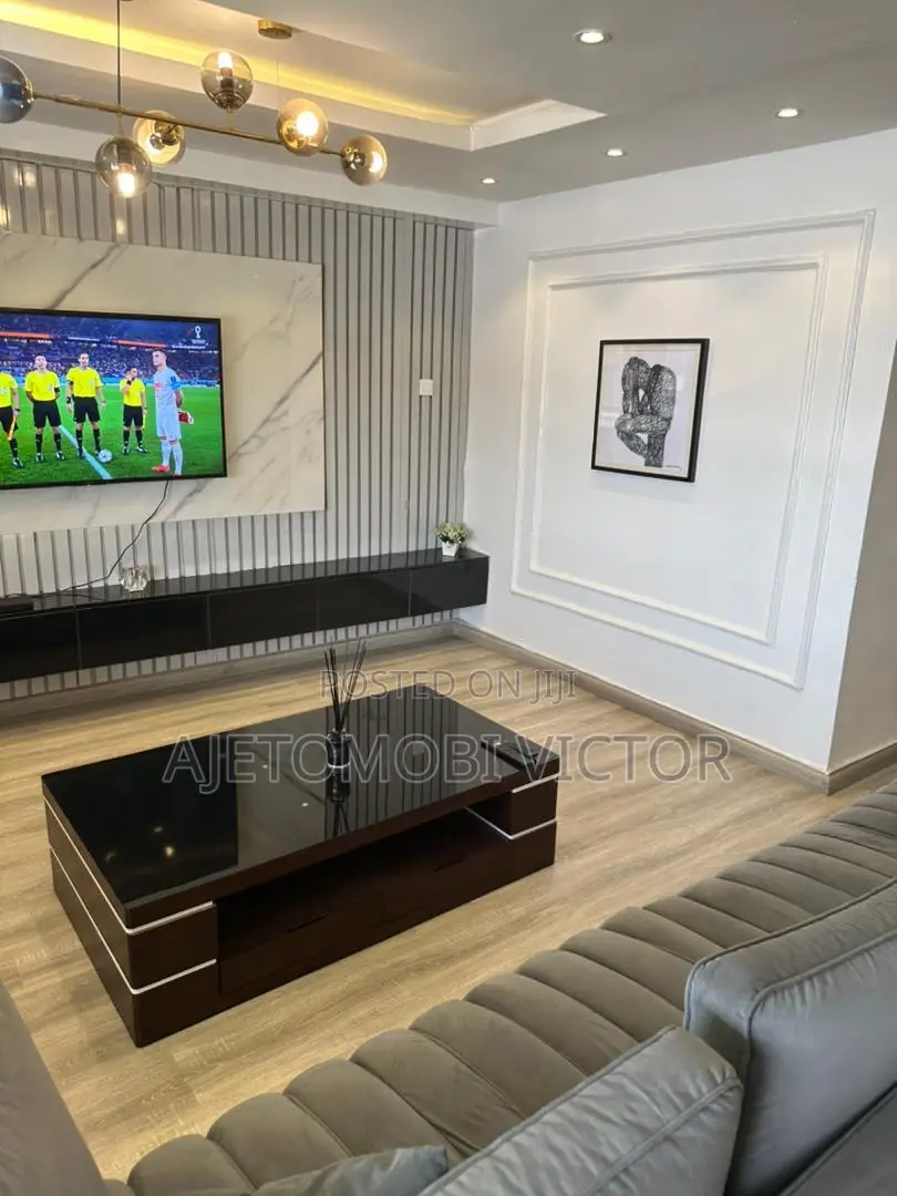 Luxury 3bedroom Waterfront Apartment