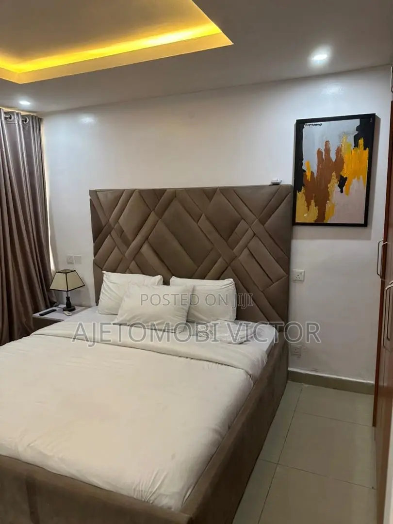 Luxury 3bedroom Waterfront Apartment