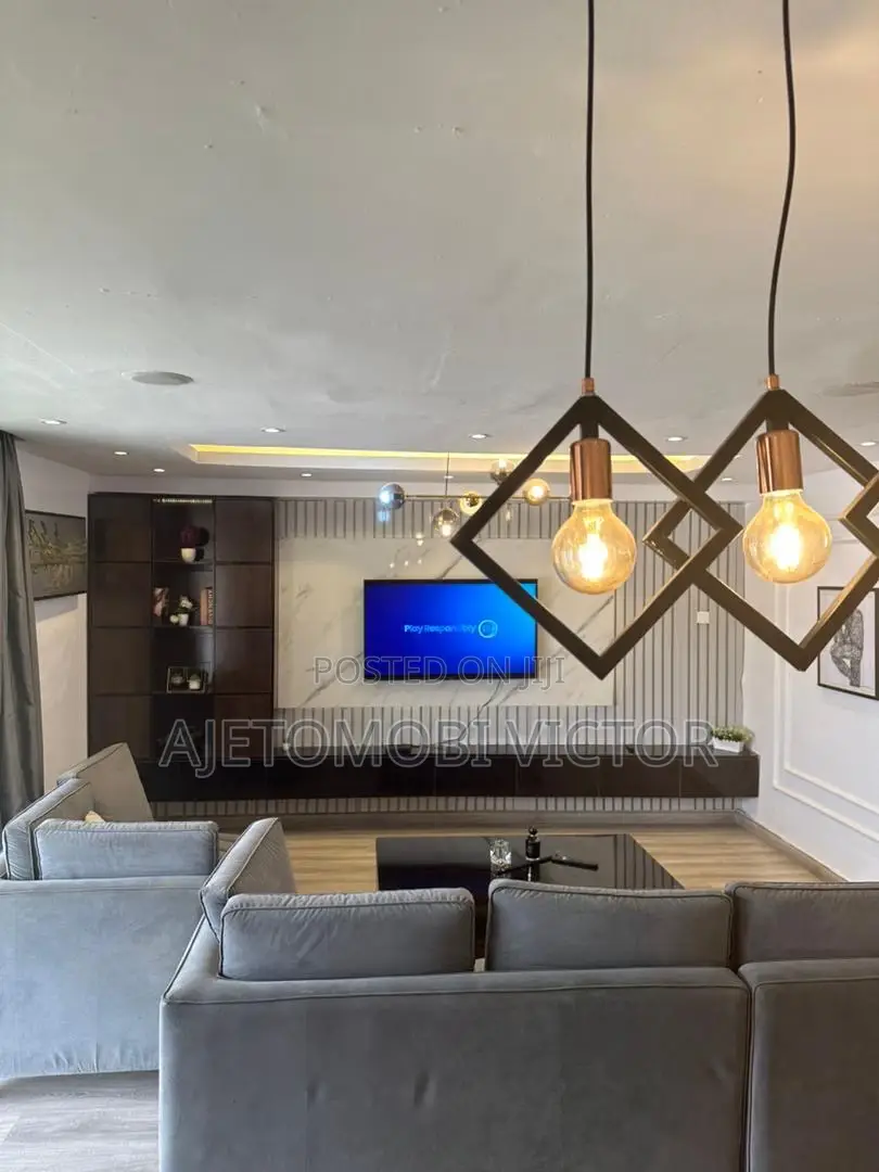 Luxury 3bedroom Waterfront Apartment