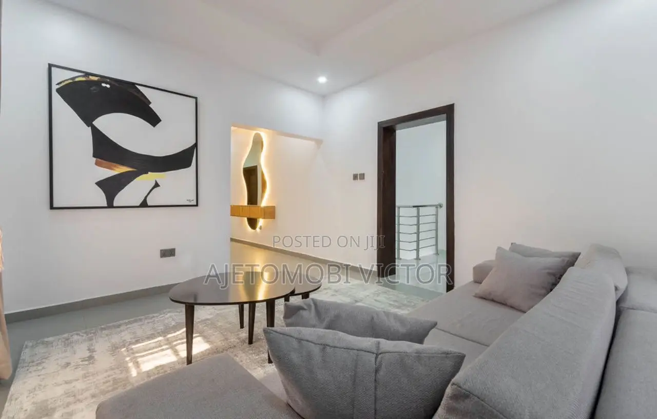 Luxurious 4bedroom Semi Detached Compound With Snooker Ps5