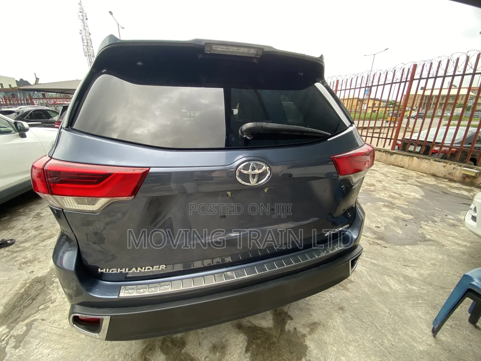 Toyota Highlander XLE 2019 Gray