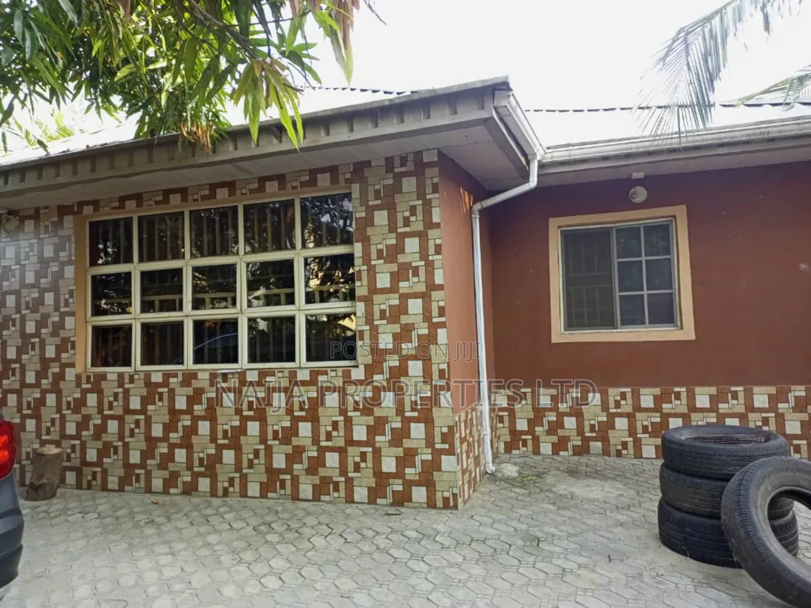 3bdrm Bungalow in Ogunfayo, Awoyaya for sale