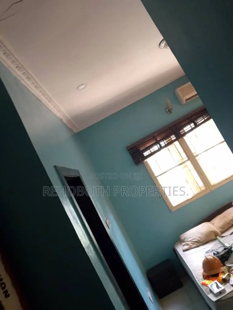 4bdrm Bungalow in Akilapa, Ibadan for sale