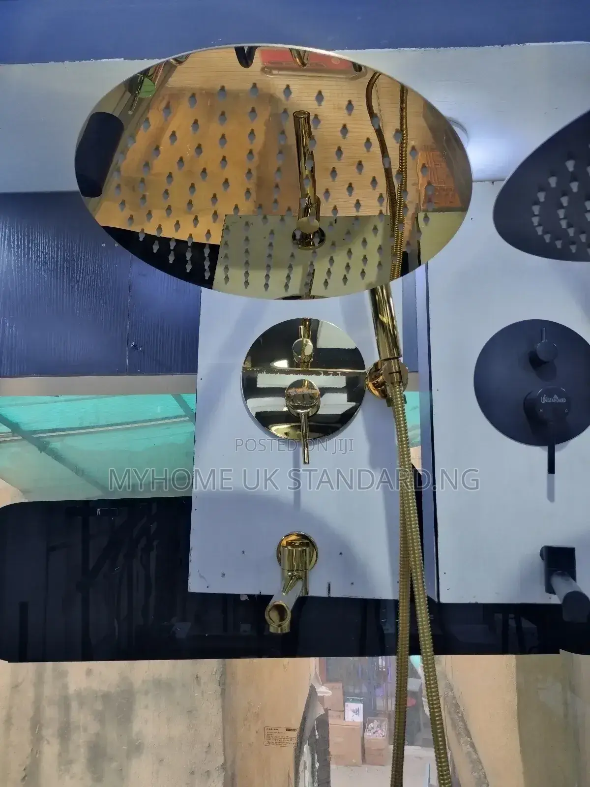Condit Shower Mixer With Movable Tap