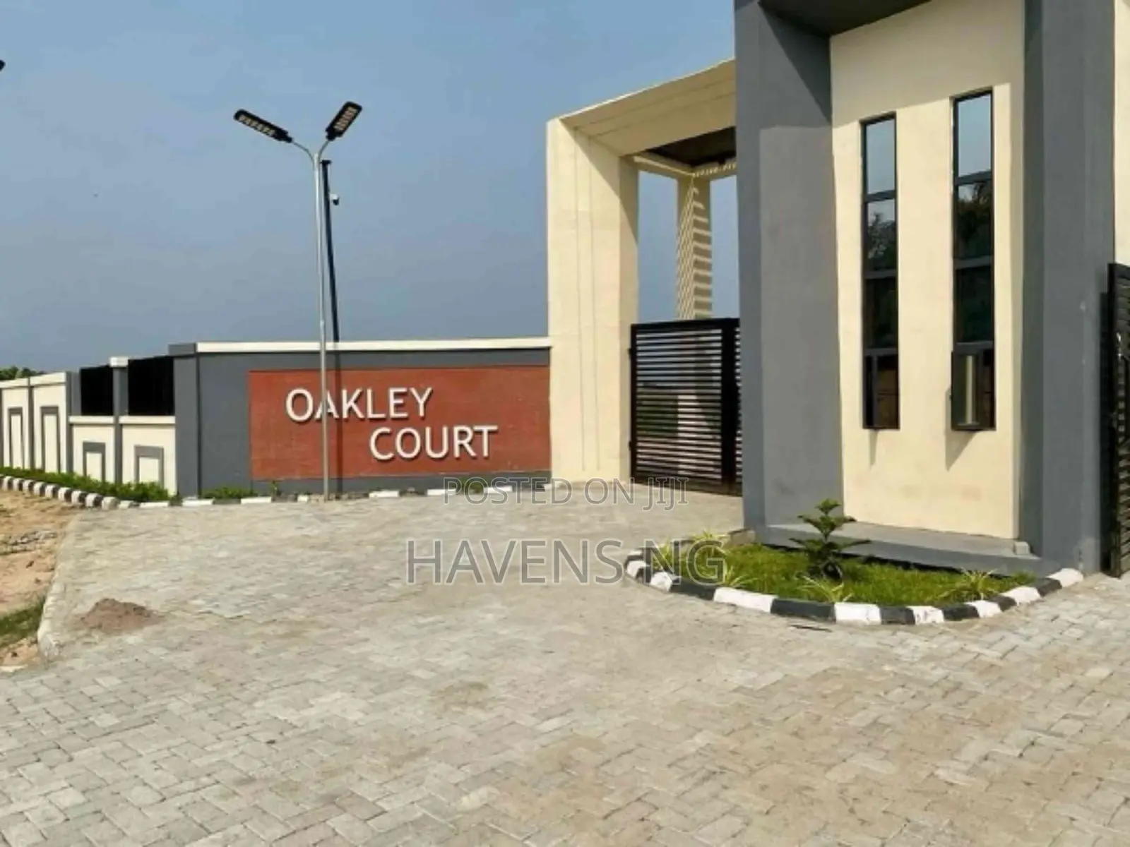 Oakley Court – Invest Where Value Meets Growth!
