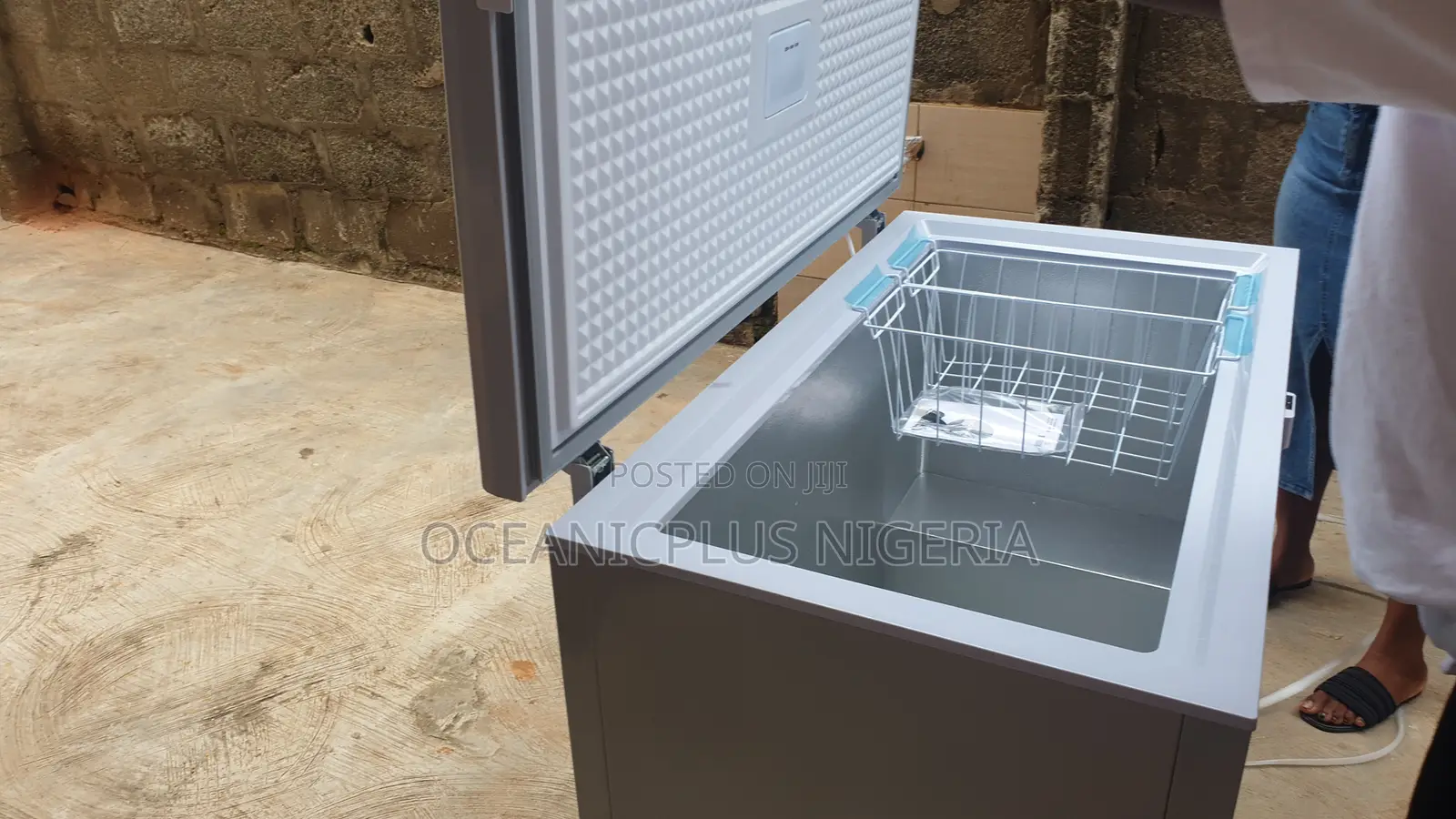 Lg 280l Chest Freezer With Quick Chill (Gcs315sqfg)