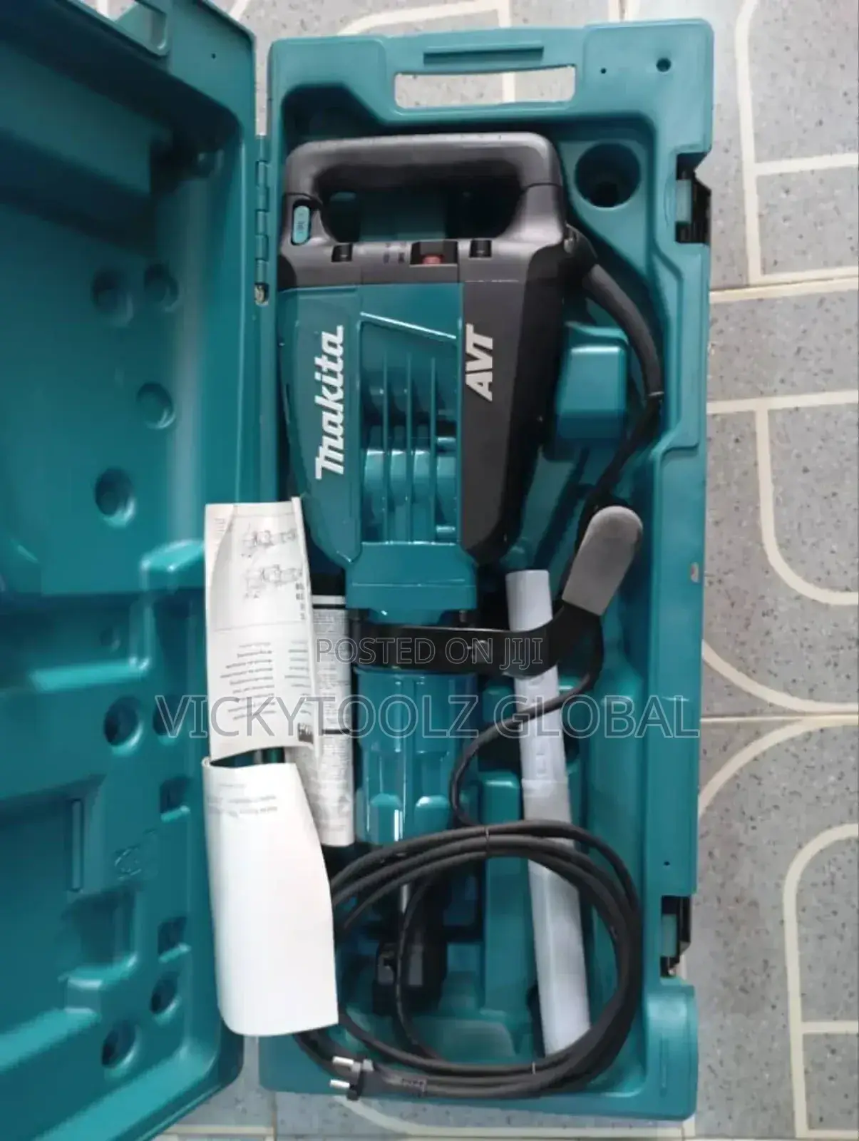 Makita Demolition Breaker Hm1317c