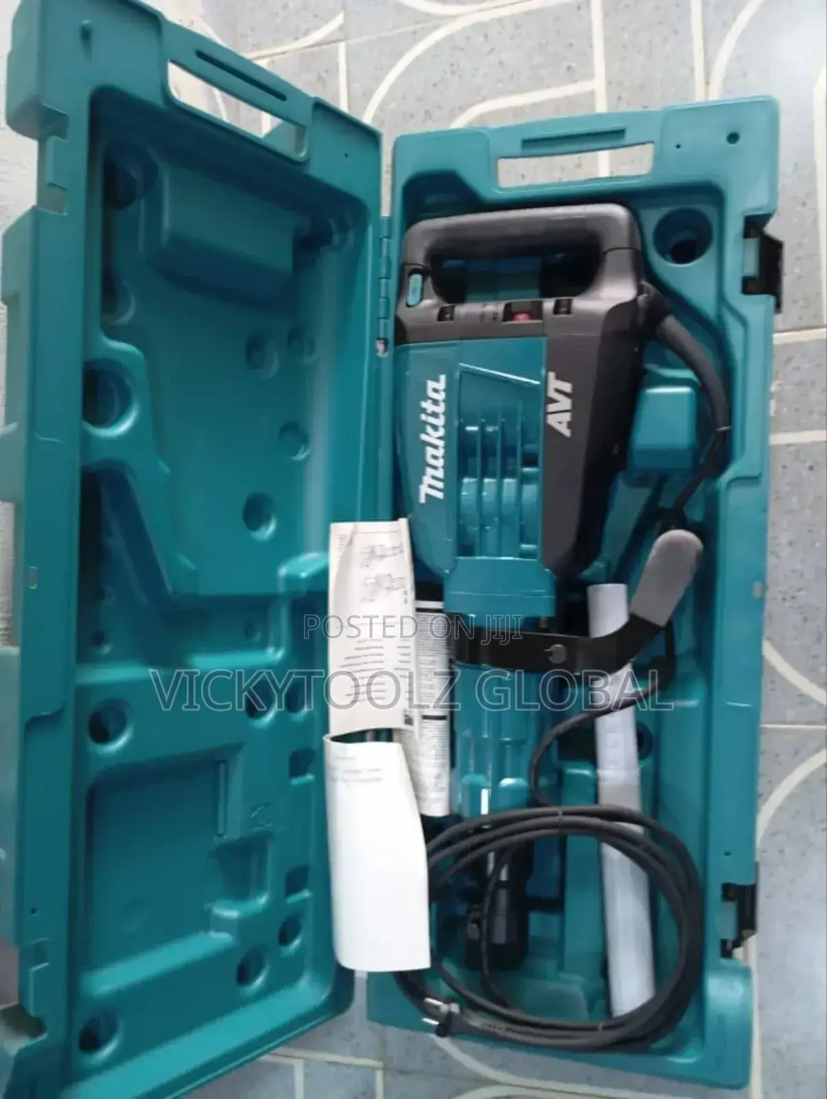 Makita Demolition Breaker Hm1317c