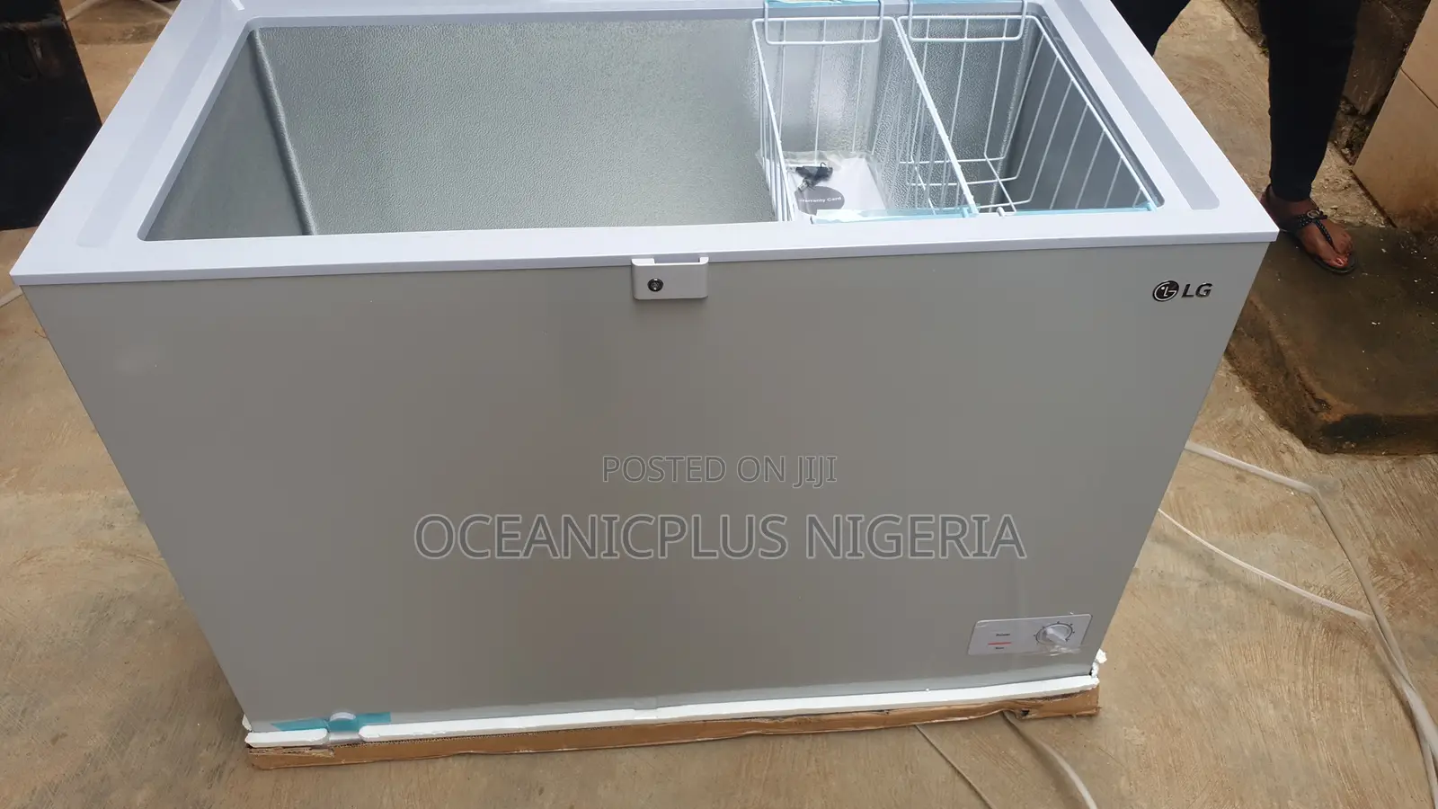 Lg Moisture-Control Chest Freezer 280l (Gcs315sqfg)