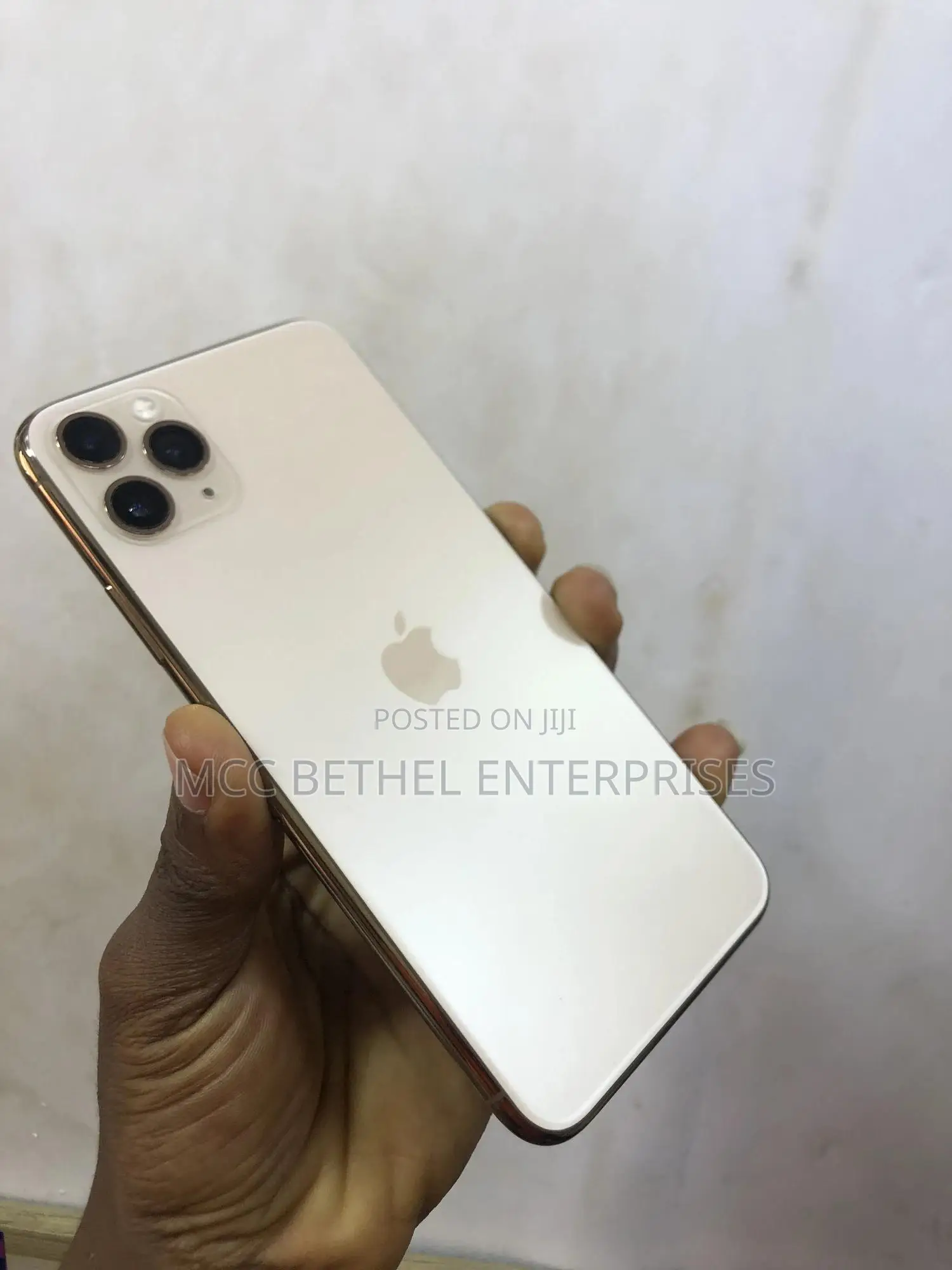 Apple iPhone 11 Pro Max 64 GB Gold