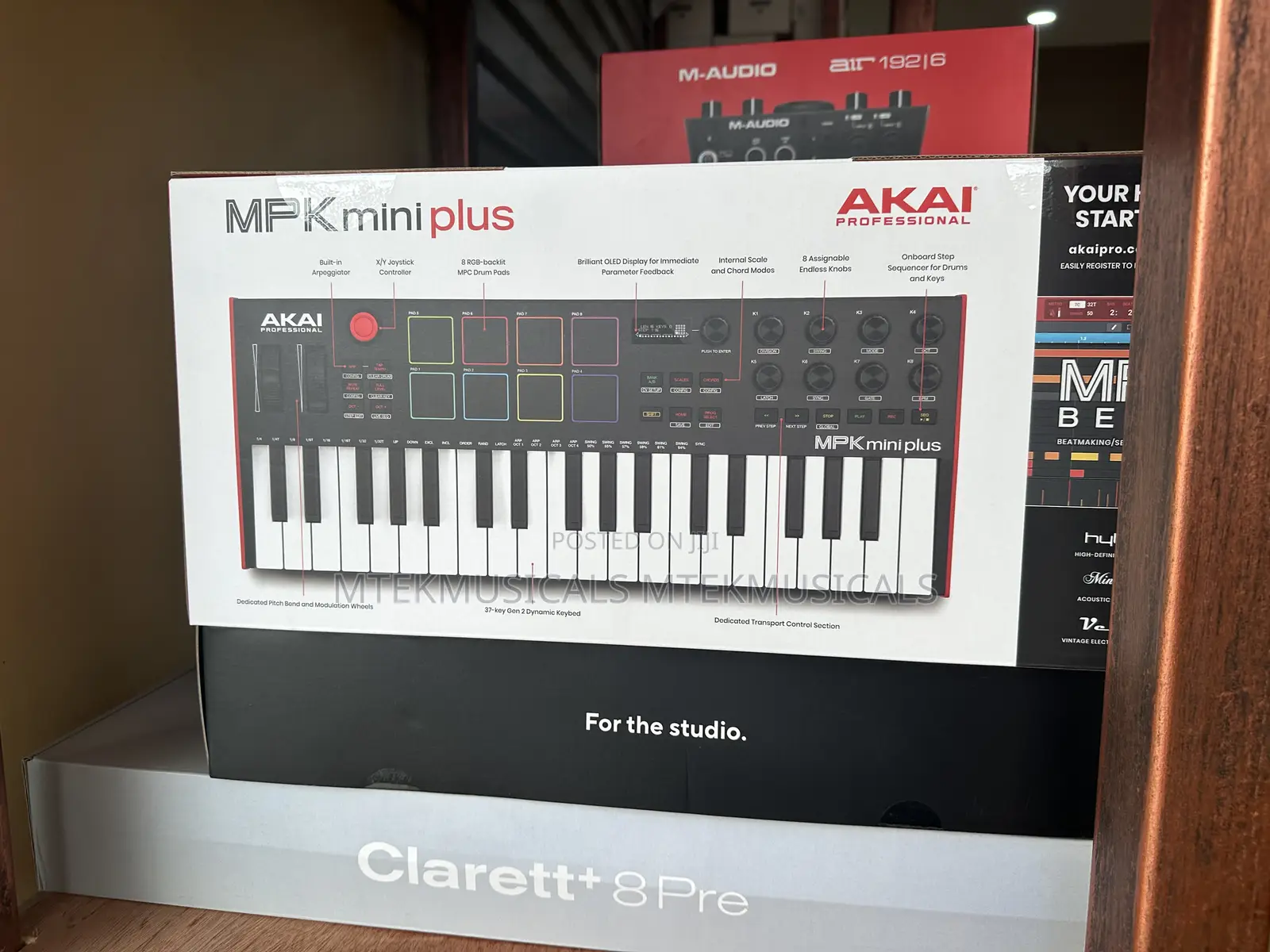 Akai MPK Mini Plus