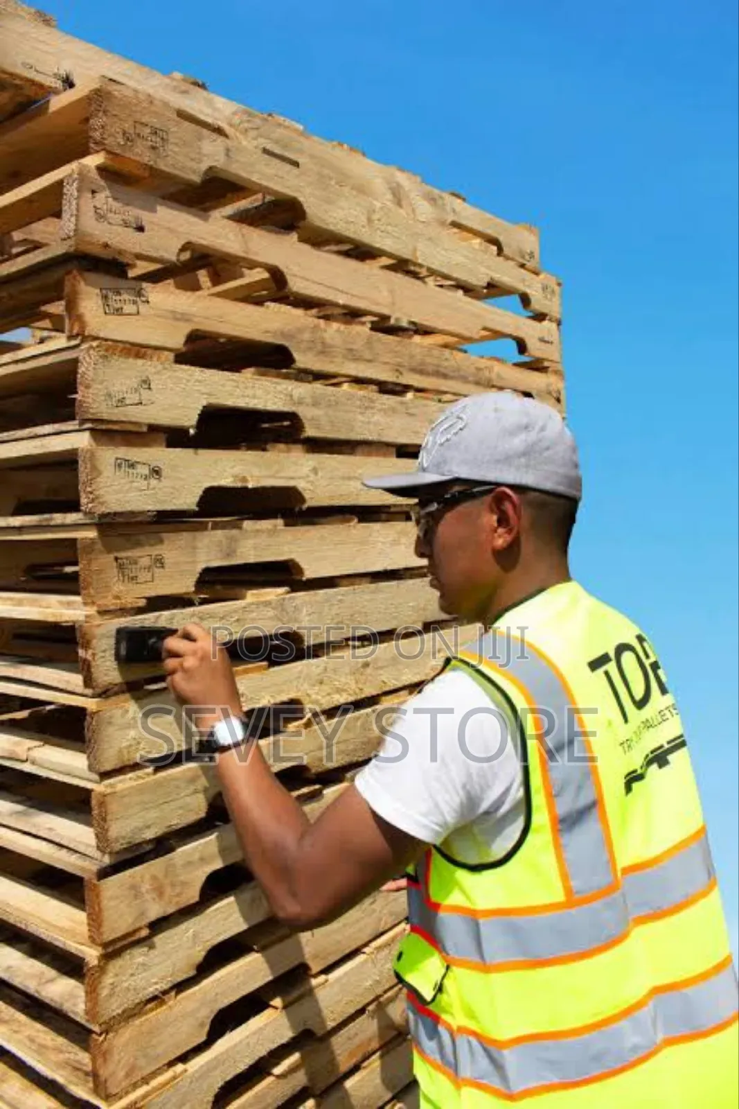 Heat-Treated Wooden Pallets