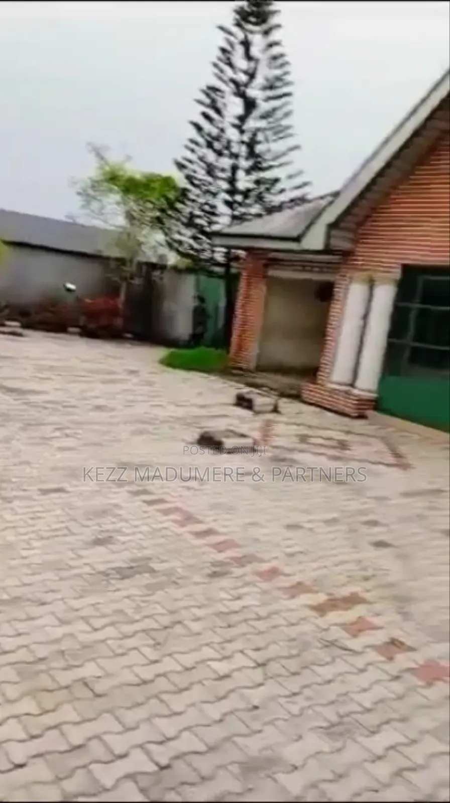 4bdrm Bungalow in Eliohani, Rumudara ,, Port-Harcourt for sale