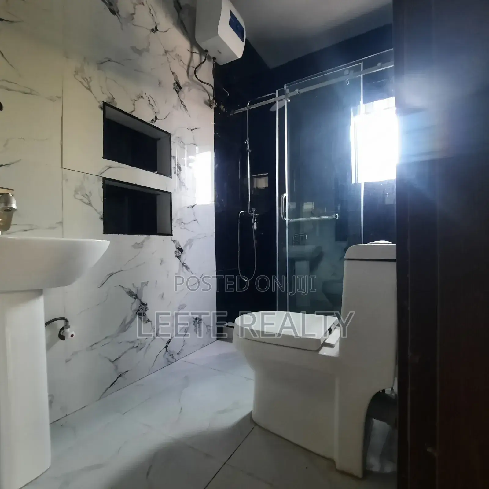 5bdrm Duplex in Apo Resettlement for sale