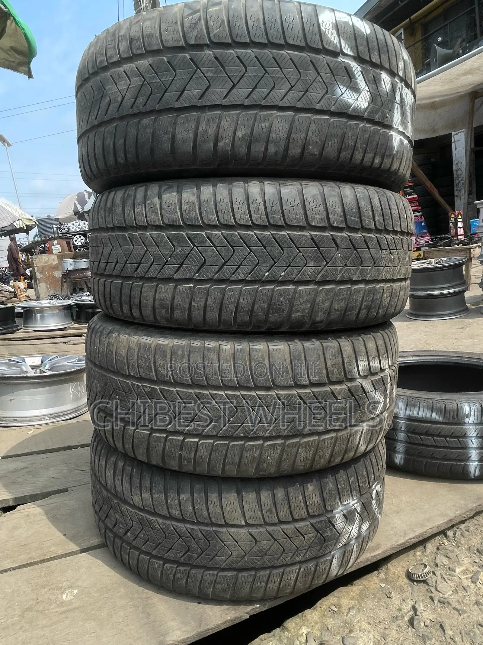 275/45 R 20 Runflat Tires Brand Pirelli