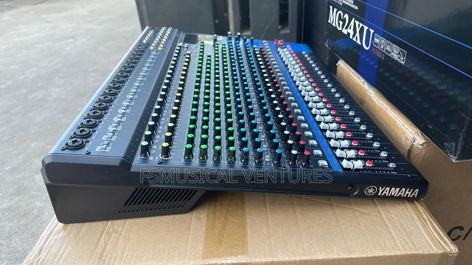 Yamaha Mg24xu Analog Mixer Console 24 Channels