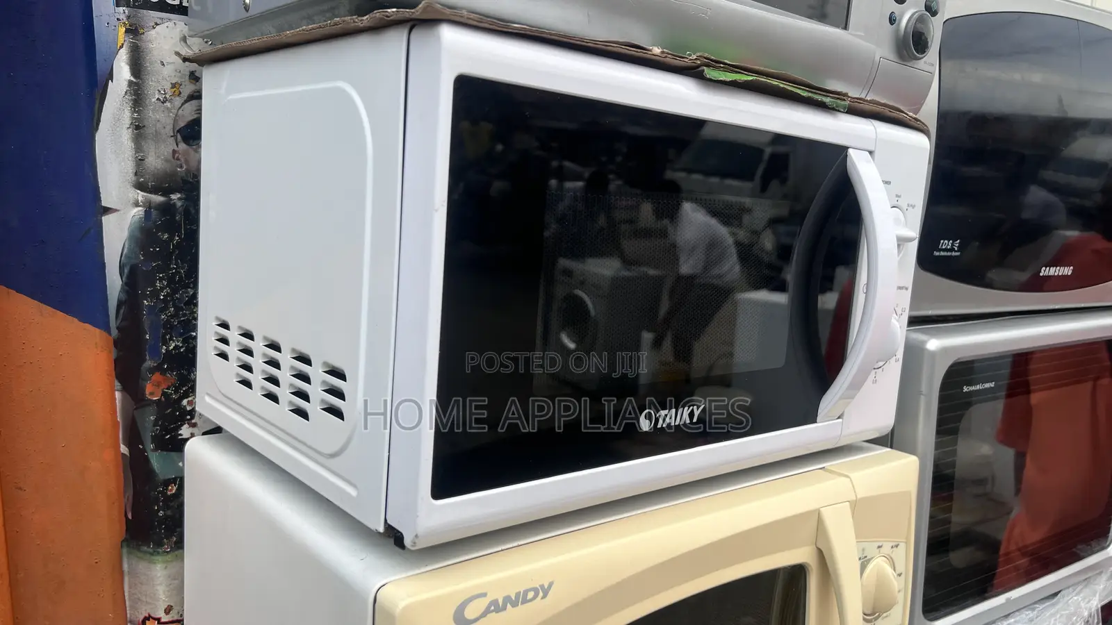 Tokunbo Tailky Microwave With Warranty