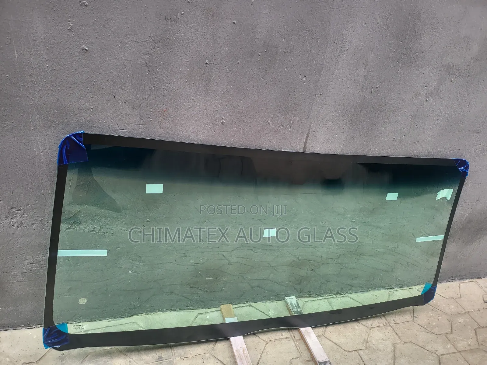 Hiace Hummer Windscreen Glass We Deliver Install