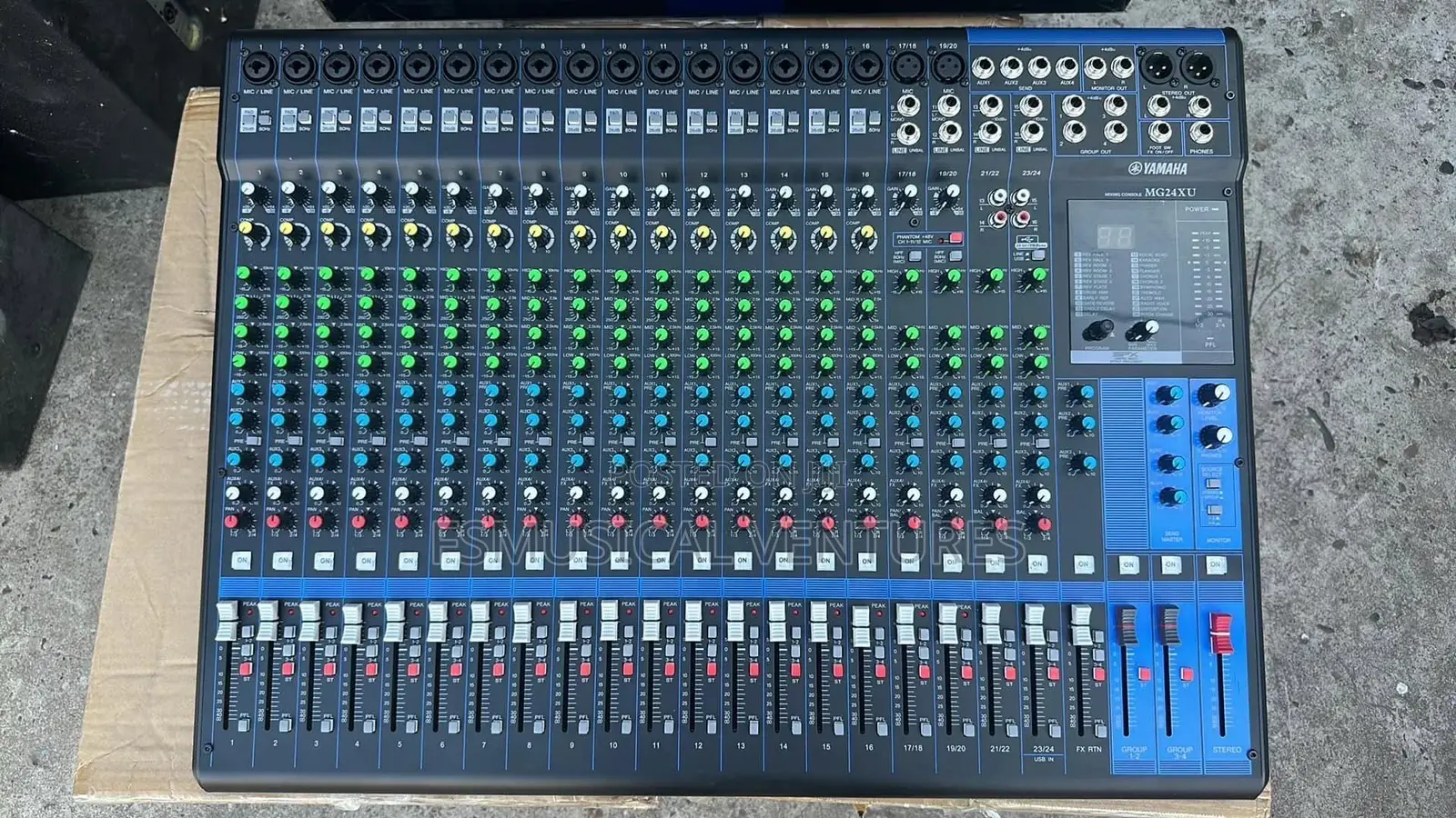 Yamaha Mg24xu Analog Mixer Console 24 Channels
