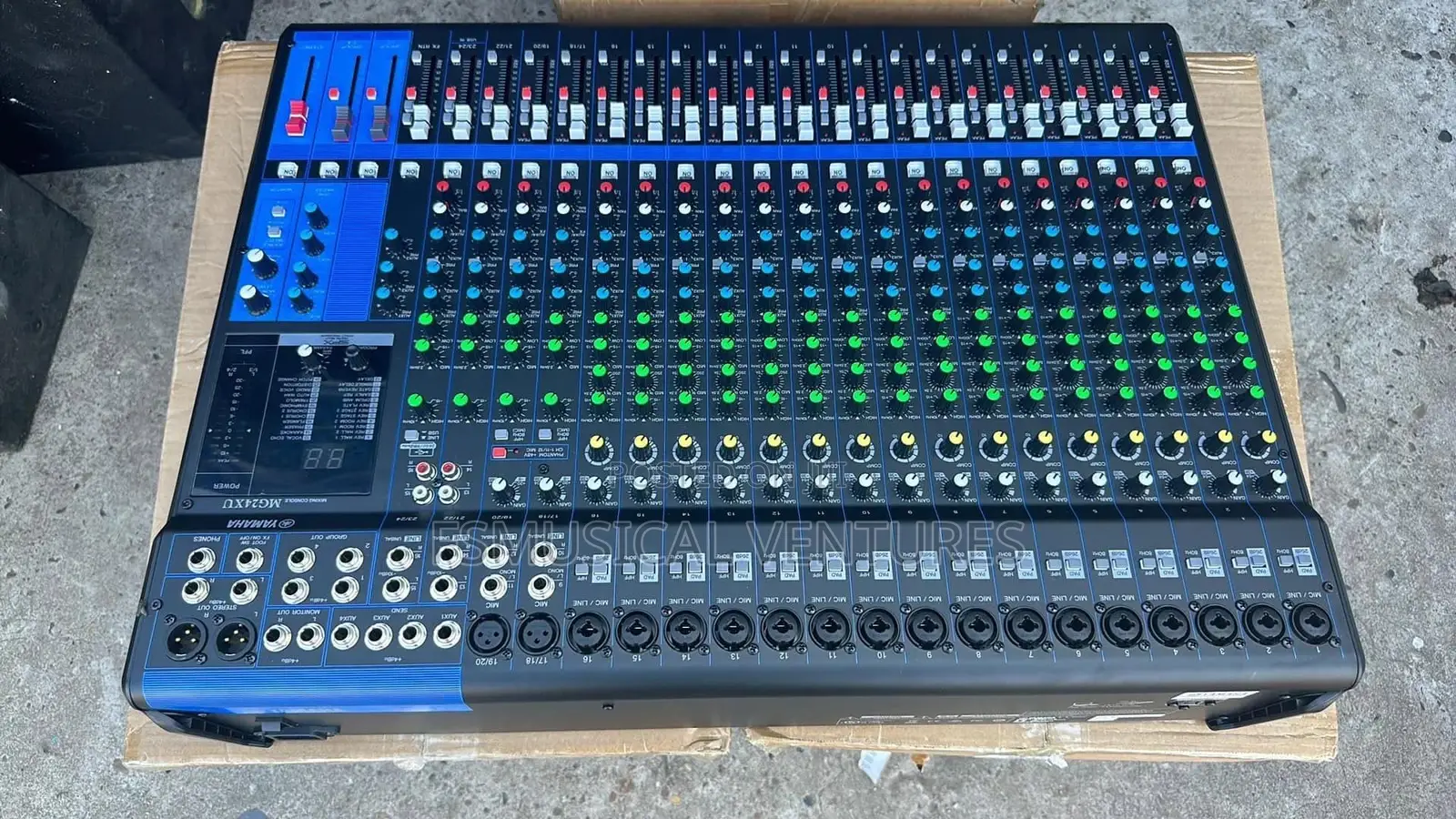 Yamaha Mg24xu Analog Mixer Console 24 Channels